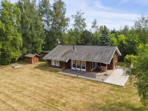 Holiday Home Aase - 950m from the sea by Interhome, Bogø By